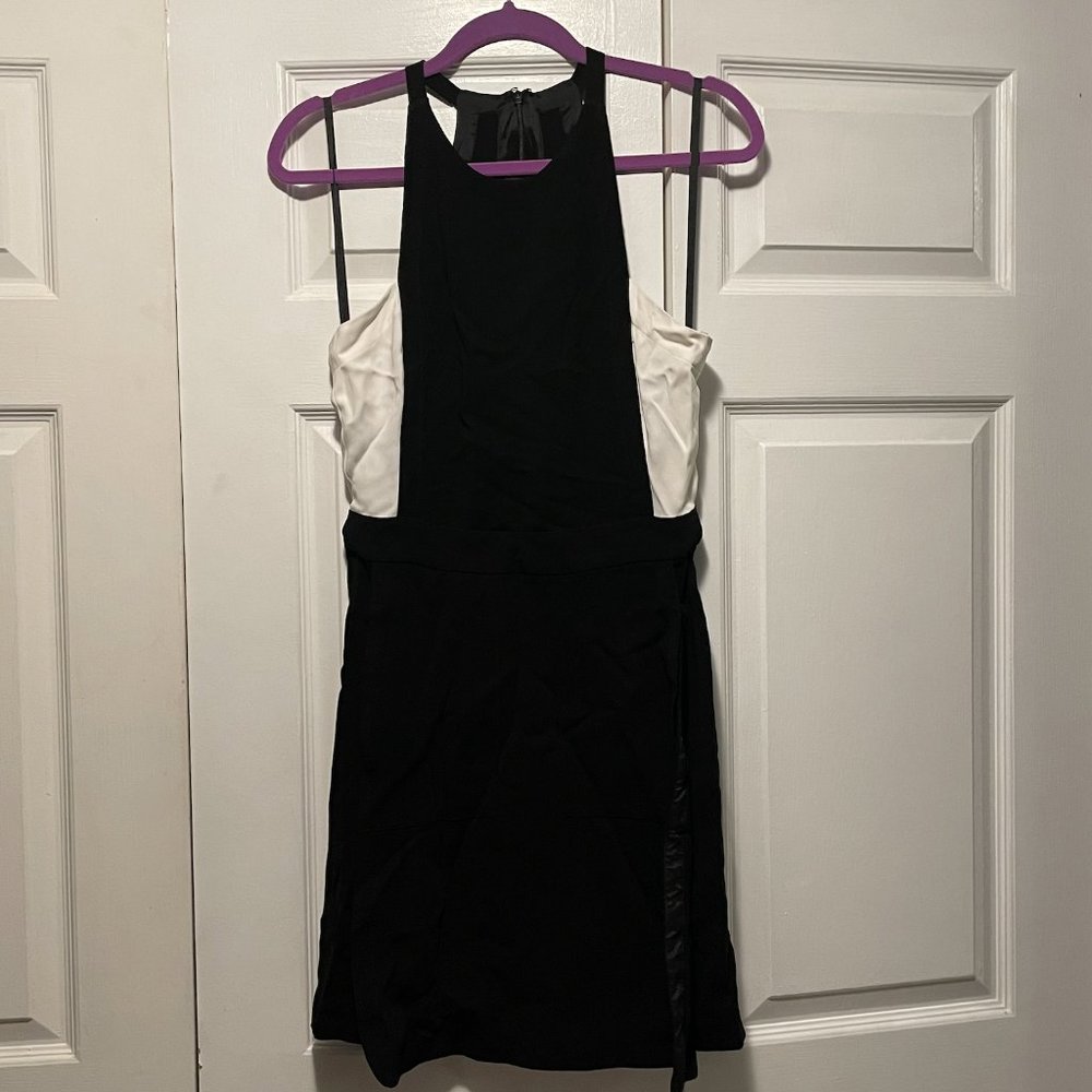 ALC Black and White Empire Waist Razor Back Dress w/ Pockets - Size 4